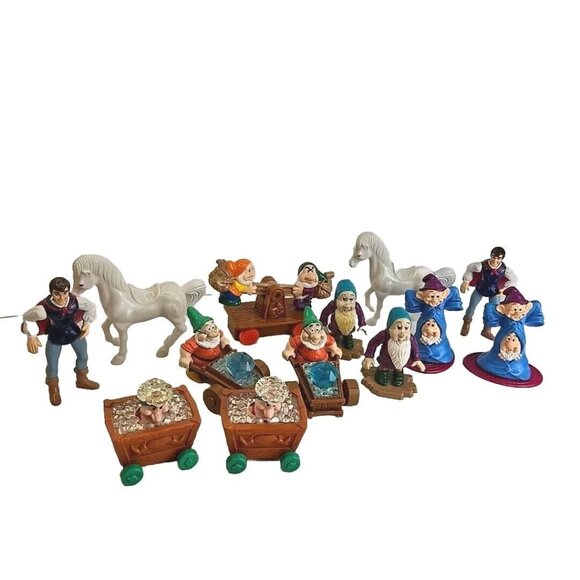 Lot of 13 Disney Snow White & the‎ 7 Dwarfs Figures 1992 Duplicats Toys Cake Top - Picture 1 of 11